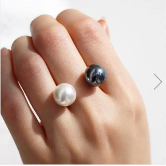 エナソルーナ Pearl fork ring