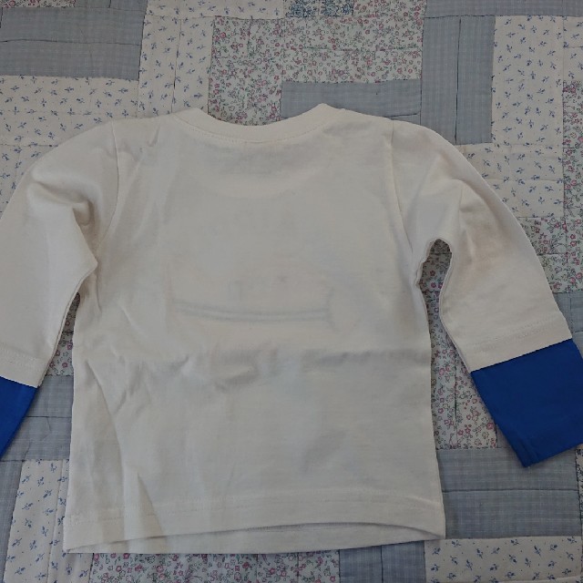 長袖シャツ  90 キッズ/ベビー/マタニティのキッズ服男の子用(90cm~)(Tシャツ/カットソー)の商品写真