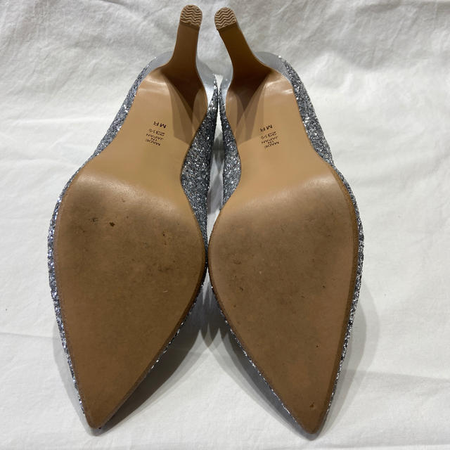DIANA(ダイアナ)のダイアナ　23.5cmシルバーヒール レディースの靴/シューズ(ハイヒール/パンプス)の商品写真