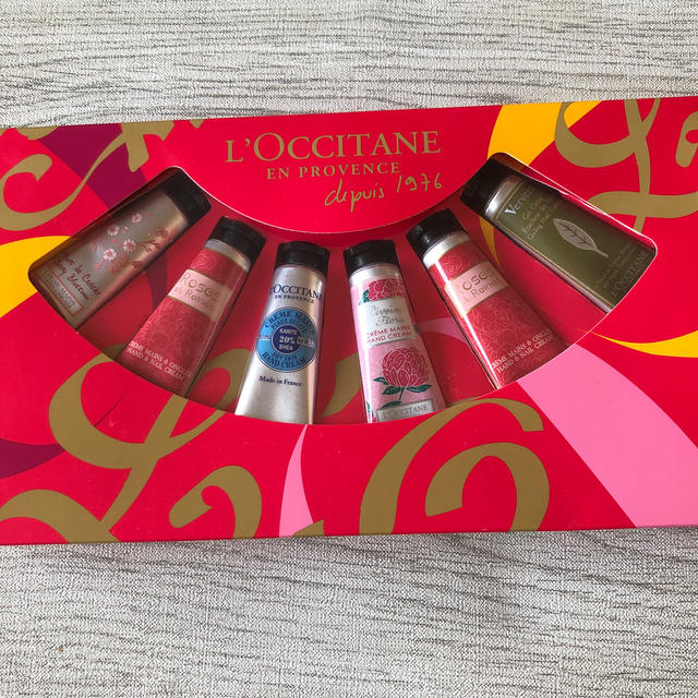 L'OCCITANE(ロクシタン)のL'OCCITANE ハンドクリームセット コスメ/美容のボディケア(ハンドクリーム)の商品写真