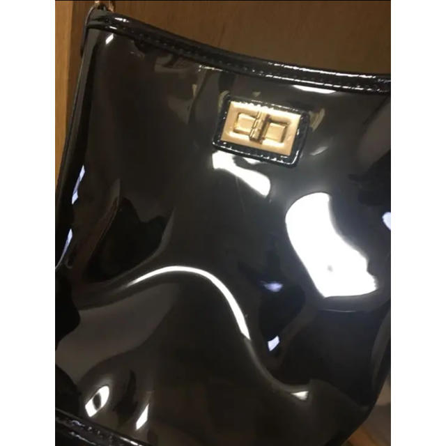 heather(ヘザー)のHether ファーポーチ付きPVCショルダー （ポーチ無し） レディースのバッグ(ショルダーバッグ)の商品写真