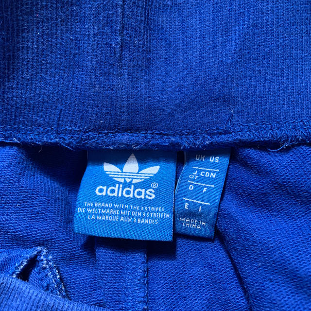 adidas(アディダス)のadidas パンツ レディースのパンツ(カジュアルパンツ)の商品写真