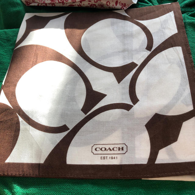 COACH(コーチ)のコーチ　オリジナルハンカチ レディースのファッション小物(ハンカチ)の商品写真