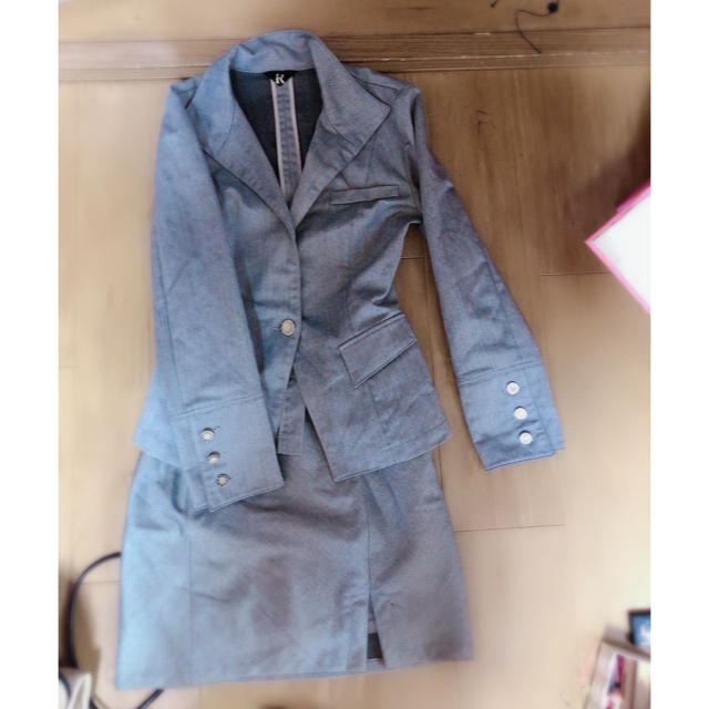 ☆R☆ グレー　ラメ スーツ レディースのフォーマル/ドレス(スーツ)の商品写真