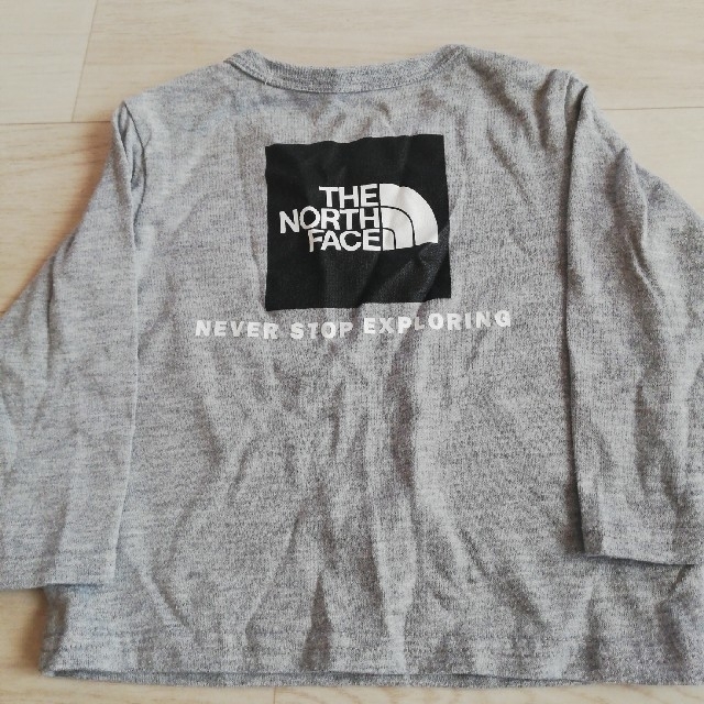 THE NORTH FACE(ザノースフェイス)の専用THE NORTH  FACE ロンT 80 キッズ/ベビー/マタニティのベビー服(~85cm)(シャツ/カットソー)の商品写真