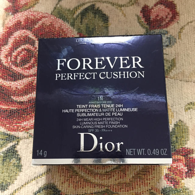 Dior(ディオール)のディオールスキン フォーエヴァー クッションファンデ 1N コスメ/美容のベースメイク/化粧品(ファンデーション)の商品写真
