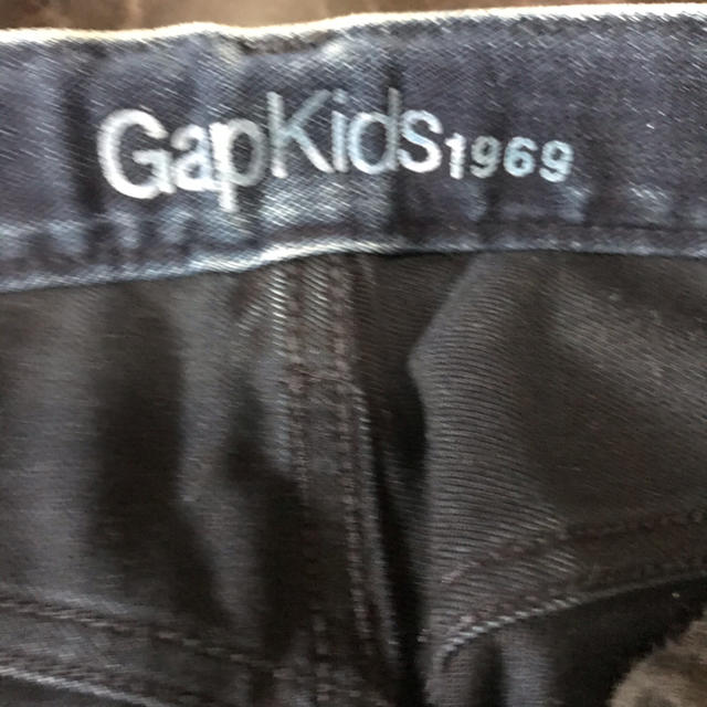 GAP Kids(ギャップキッズ)のキッズ  170  デニムパンツ ギャップキッズ  キッズ/ベビー/マタニティのキッズ服男の子用(90cm~)(パンツ/スパッツ)の商品写真