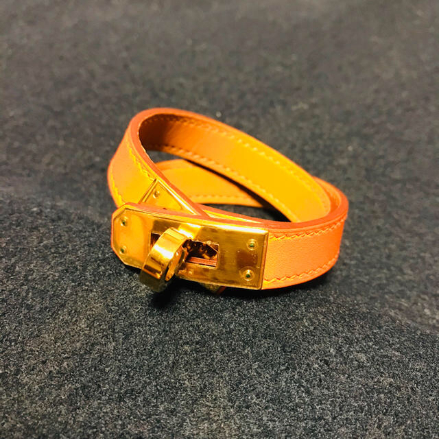 エルメスHERMES レザーブレスレット 定番の冬ギフト 67.0%OFF www