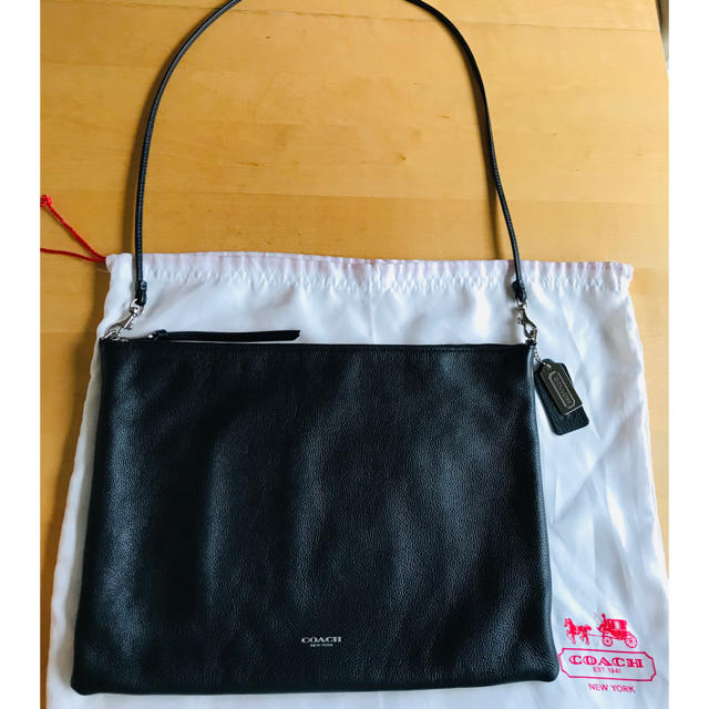 COACH(コーチ)のコーチ 黒ショルダーバッグ レディースのバッグ(ショルダーバッグ)の商品写真