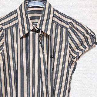 BURBERRY BLUE LABEL(シャツ/ブラウス(半袖/袖なし))のフリマ BURBERRY BLUE LABEL(シャツ/ブラウス(半袖/袖なし))のフリマ
