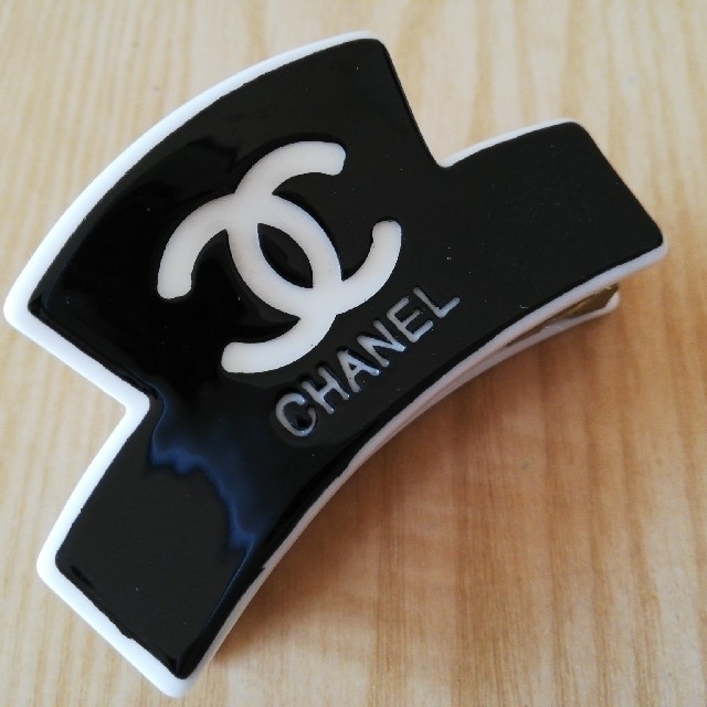 CHANEL - CHANEL ヘアクリップ 髪留め バレッタ 未使用の通販 by ぴぃ's shop ♡ありがとうございます♡プロフを見て