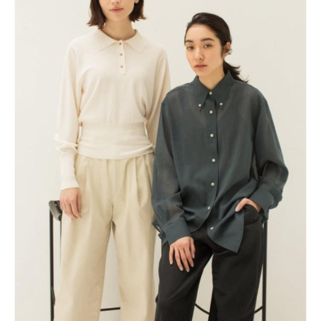 UNIQLO(ユニクロ)のユニクロユー　ボタンダウン シャツ　シアーシャツ　ブルー レディースのトップス(シャツ/ブラウス(長袖/七分))の商品写真