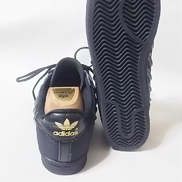 adidas(アディダス)の
定15120円限定希少!アディダススーパースター80s.Cage高級スニーカー メンズの靴/シューズ(スニーカー)の商品写真
