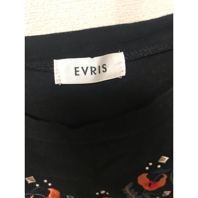 EVRIS(エヴリス)のEVRIS トップス レディースのトップス(カットソー(半袖/袖なし))の商品写真