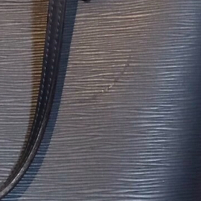 安心発送】 LOUIS VUITTON - 【保証書付】LOUIS VUITTON エピ 安心発送】 LOUIS VUITTON - 【保証書付】LOUIS VUITTON エピ