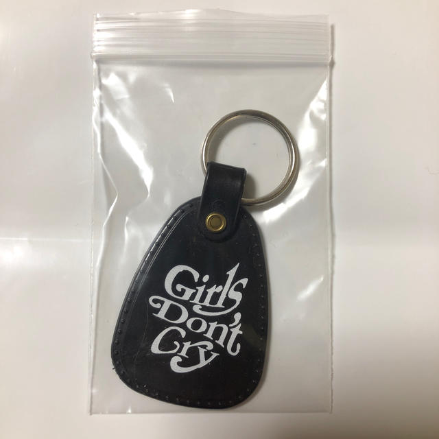 UNDERCOVER(アンダーカバー)の◼️新品　Girls Don't Cry × Undercover キーホルダー メンズのファッション小物(その他)の商品写真