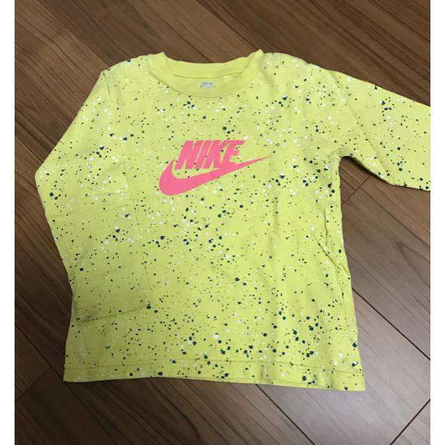 NIKE(ナイキ)の☆NIKE☆男の子トップス　100 キッズ/ベビー/マタニティのキッズ服男の子用(90cm~)(Tシャツ/カットソー)の商品写真