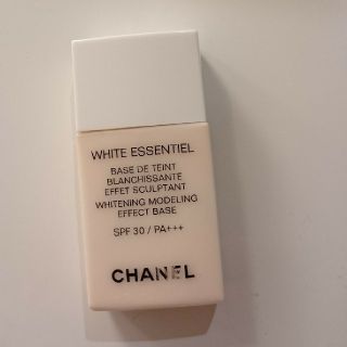 シャネル(CHANEL)の小梅様 シャネル 化粧下地 WHITE ESSENTIEL(化粧下地)