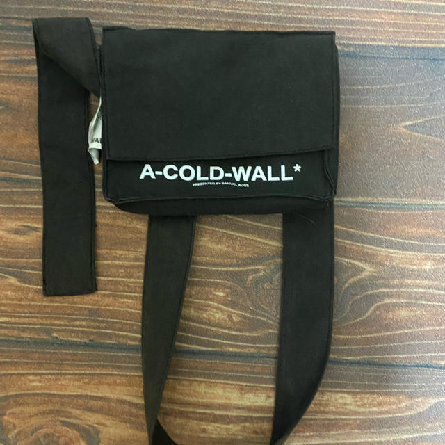 COMME des GARCONS(コムデギャルソン)のacoldwall ショルダーバッグ メンズのバッグ(ショルダーバッグ)の商品写真