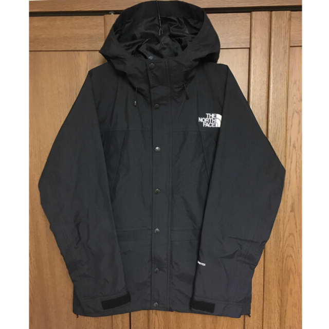 THE NORTH FACE Mountain Light Jacket 1