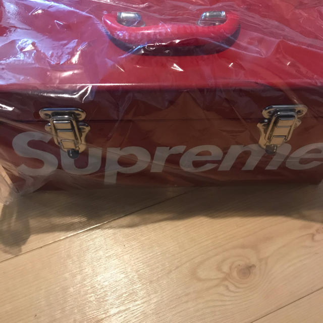 Supreme Diamond Plate Tool Box 18aw