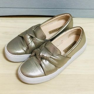 ザラ(ZARA)のZARA♡ゴールドスリッポン(スリッポン/モカシン)