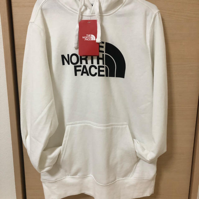 値下げました❤️THE NORTH FACE 白 whiteパーカー 新品 M