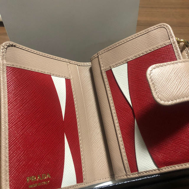 PRADA(プラダ)のPRADA 財布 レディースのファッション小物(財布)の商品写真