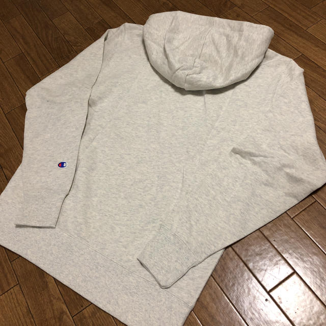 女子にも大人気‼️定番 白XL 新品 Champion チャンピオン トレーナー