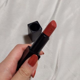 ナーズ(NARS)のNARS オーディシャスリップスティック 9461(口紅)