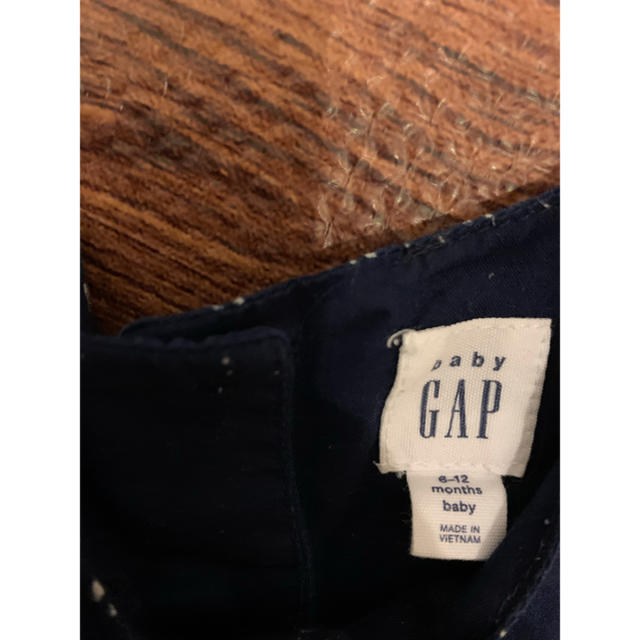 babyGAP(ベビーギャップ)のベビーギャップ ワンピース フリル 70 9-12 キッズ/ベビー/マタニティのベビー服(~85cm)(ワンピース)の商品写真