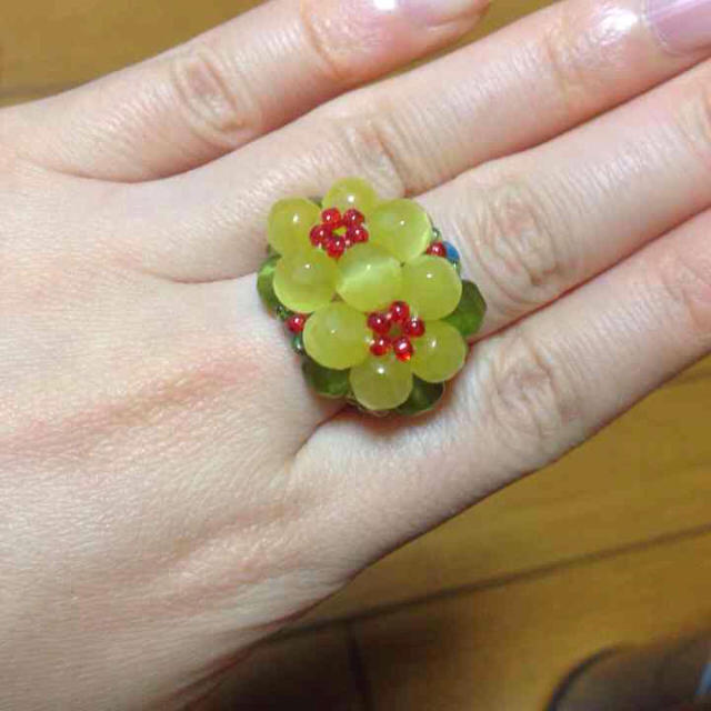 flower(フラワー)のflower ビーズ リング ガーリー レディースのアクセサリー(リング(指輪))の商品写真