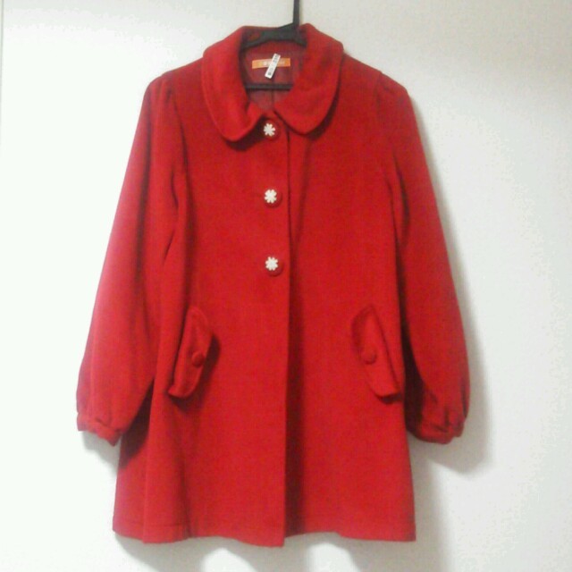 F i.n.t(フィント)のフィント♡コート(赤) レディースのジャケット/アウター(ロングコート)の商品写真