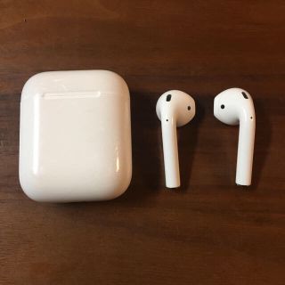 アップル(Apple)のairpods 第1世代 利用1年未満(ヘッドフォン/イヤフォン)