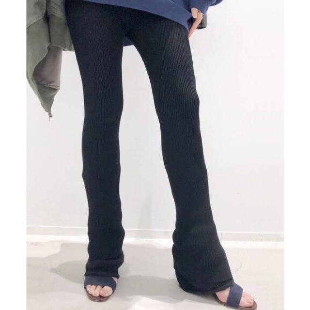 L'Appartement DEUXIEME CLASSE(アパルトモンドゥーズィエムクラス)のL'Appartment Slit Leggings Deuxieme  レディースのレッグウェア(レギンス/スパッツ)の商品写真