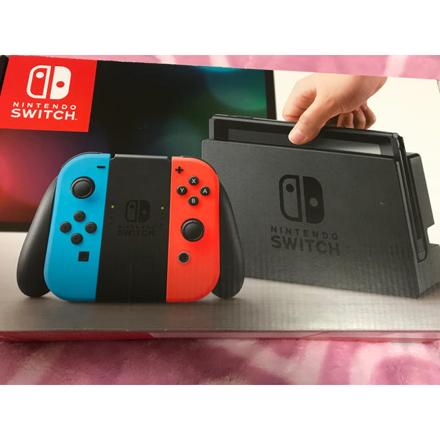 任天堂(ニンテンドウ)の中古 Nintendo Switch 任天堂 スイッチ 本体  エンタメ/ホビーのゲームソフト/ゲーム機本体(家庭用ゲーム機本体)の商品写真