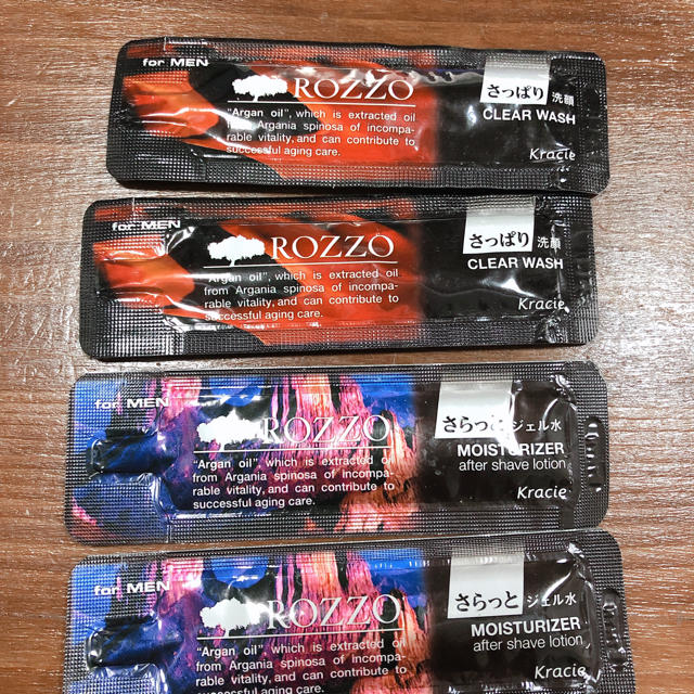 クラシエ　ROZZO  メンズ　洗顔&化粧水　サンプルセット コスメ/美容のキット/セット(サンプル/トライアルキット)の商品写真