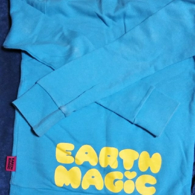 EARTHMAGIC(アースマジック)のアースマジック　トレーナー　160 キッズ/ベビー/マタニティのキッズ服女の子用(90cm~)(ジャケット/上着)の商品写真