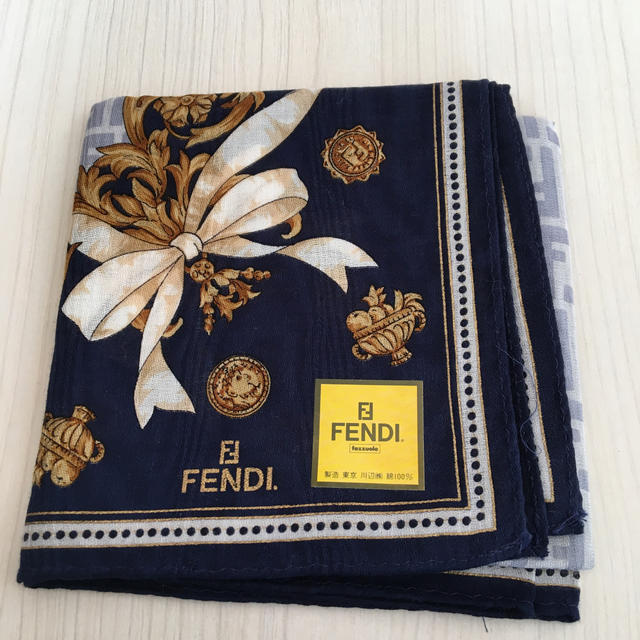 FENDI(フェンディ)のフェンディ　ハンカチ レディースのファッション小物(ハンカチ)の商品写真