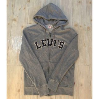 リーバイス(Levi's)の「美品」リーバイス　Levi'sパーカー　(パーカー)