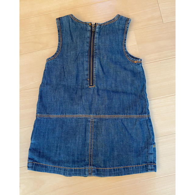 babyGAP(ベビーギャップ)のbabyGAP デニムワンピース　90㎝ キッズ/ベビー/マタニティのキッズ服女の子用(90cm~)(ワンピース)の商品写真