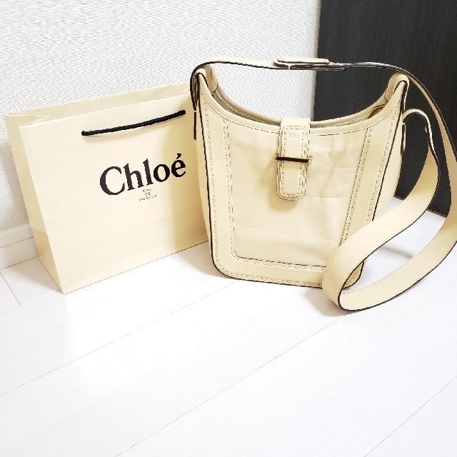 Chloe(クロエ)のハピ様専用　美品　Chloe　クロエ　バッグ　ライトベージュ レディースのバッグ(ショルダーバッグ)の商品写真