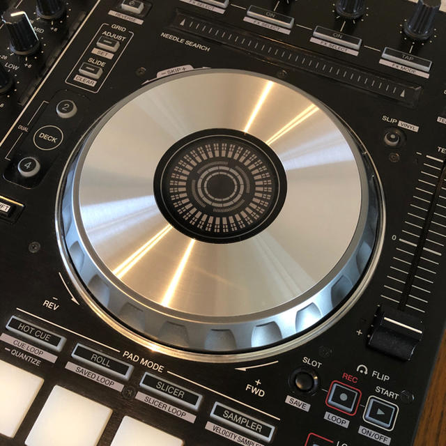 Pioneer(パイオニア)のPioneer DDJ-SX2 DJ Controller 楽器のDJ機器(PCDJ)の商品写真