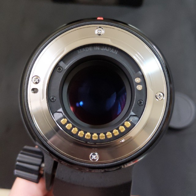 OLYMPUS(オリンパス)の m.zuiko digital ed 300mm f4.0 is pro スマホ/家電/カメラのカメラ(レンズ(単焦点))の商品写真