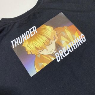 シュウエイシャ(集英社)の鬼滅の刃 善逸 Tシャツ Availコラボ(アニメ)