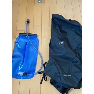 アークテリクス(ARC'TERYX)のノーバン14 ハイドレーション ベスト Arc'teryx Norvan14(登山用品)