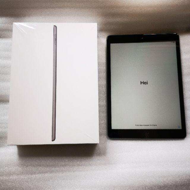 ほぼ新品 iPad 7th Gen 2019 WiFi 32GB スペースグレー