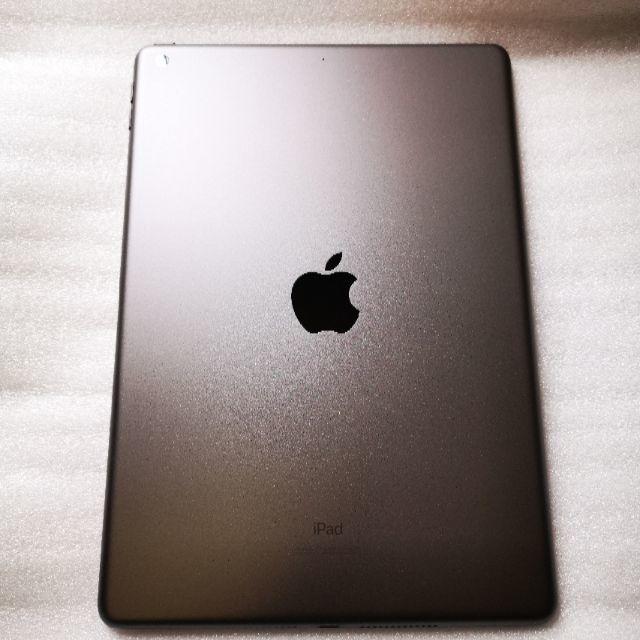 Apple(アップル)のほぼ新品 iPad 7th Gen 2019 WiFi 32GB スペースグレー スマホ/家電/カメラのPC/タブレット(タブレット)の商品写真