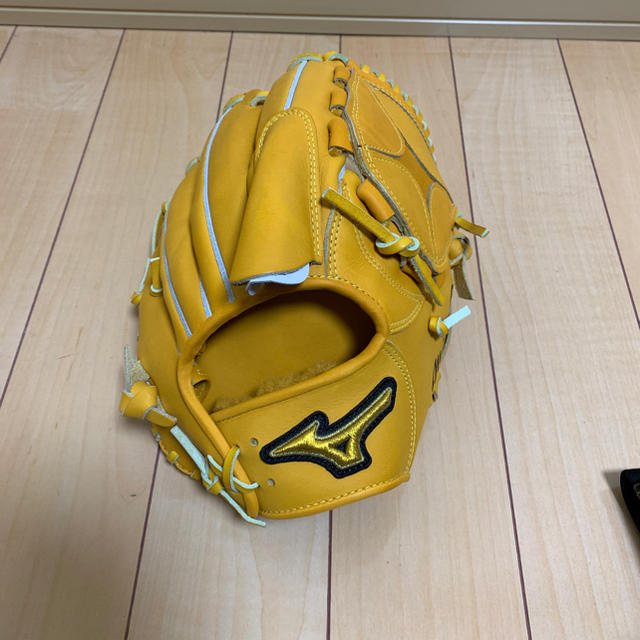 MIZUNO(ミズノ)の硬式投手用グラブ　大特価グローブ❗️ スポーツ/アウトドアの野球(グローブ)の商品写真