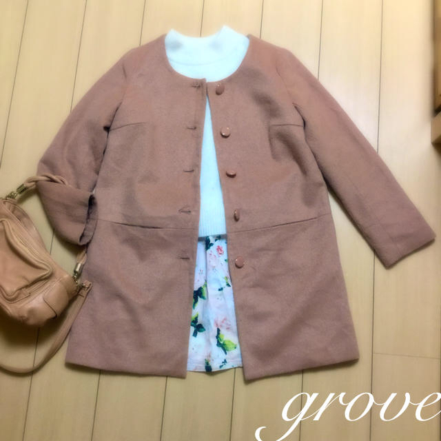 grove(グローブ)のベージュピンクノーカラーコート レディースのジャケット/アウター(ノーカラージャケット)の商品写真